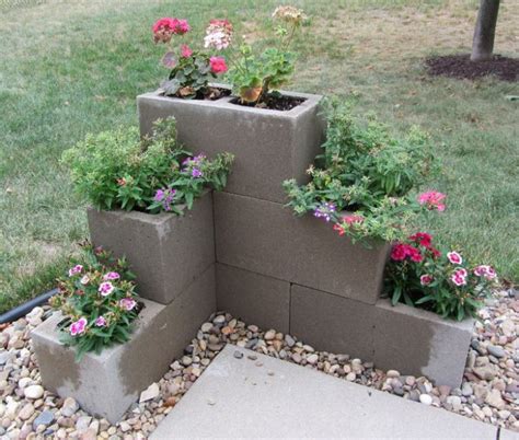 Design a calm corner use plants to define one corner of your room as an area for relaxation and reading. Vertical And Corner Gardens You Can Make Out Of Cinder Blocks
