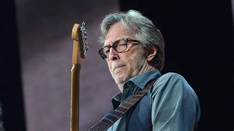 This autumn, eric clapton is coming to the big screen for a very special event in cinemas across the globe: O deus da guitarra, Eric Clapton comemora 70 anos com ...