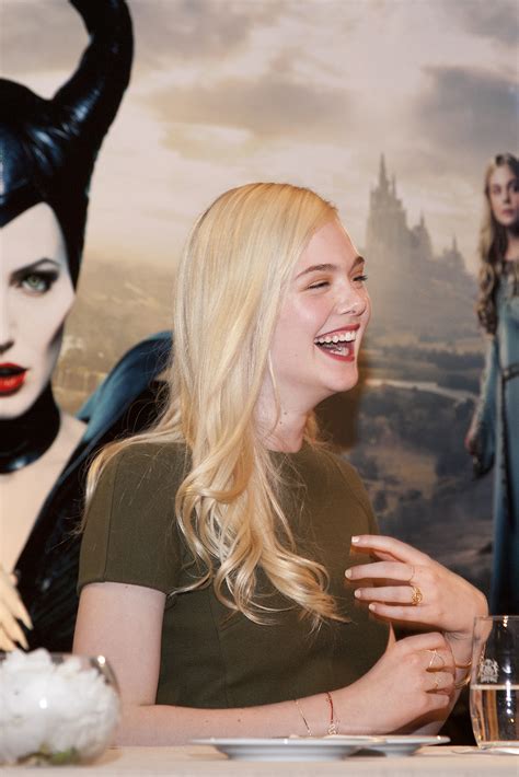 Foto De Elle Fanning En La Película Maléfica Foto 85 Sobre 148