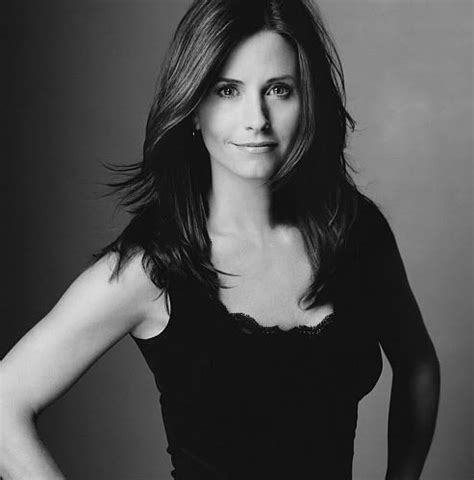 cox friends actress graphics wallpaper and pictures for courteney cox courtney cox
