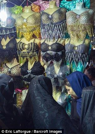 Instagram And IPhones Are Changing Iranian Women S Culture In Eye