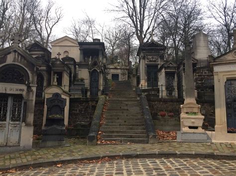How To Find Jim Morrisons Grave In Père Lachaise Cemetery