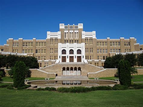 Sitio Histórico Nacional De Little Rock Central High School Encuentra