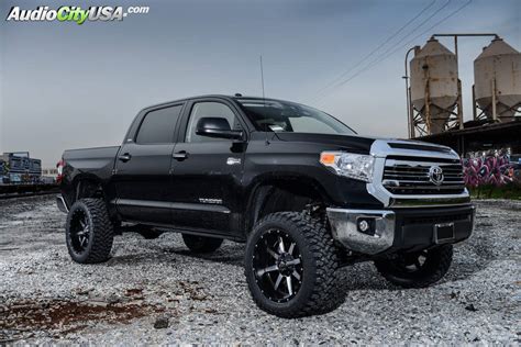 2016 Toyota Tundra 22 Fuel Wheels Maverick D537 Black Machined Rims