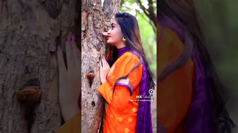 Teri Umeed Tera Intezar Karti Hai Song 🍁 Divya Bharti Look Recreate By Bindass Kavya🤗 Youtube