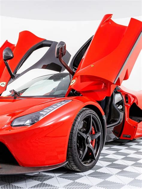 The Laferrari Ferrari Cars With Butterfly Doors All Stunning Look