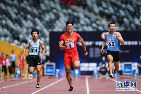 Jun 24, 2021 · 苏炳添减速与身体状态有关. 苏炳添创男子百米赛季世界最好成绩 - 晋城市人民政府