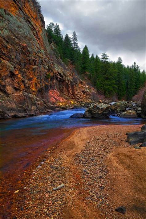 It is accessible by u.s. Platte River State Park, Oregon Trail Chimney Rock Wyoming ...