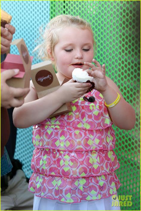 Honey Boo Boo Sprinkles Cupcake ATM Fun Photo Photos Just Jared Celebrity News
