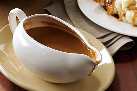 our easy guide on how to make gravy from scratch