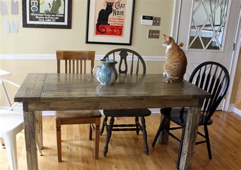 A pdf of the free plans includes diagrams, a cut list, a materials list, and building directions. DIY Farmhouse Table Tutorial