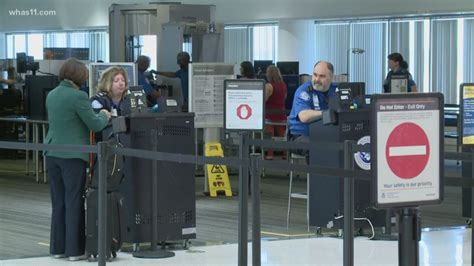 Tsa Worker At Louisville Muhammad Ali International Airport Tests