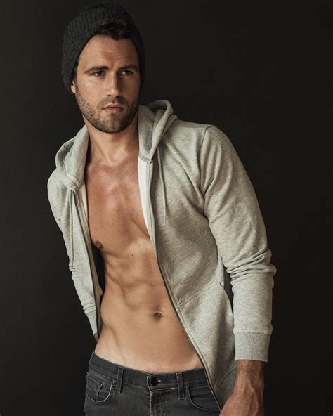 nick viall see 20 of the bachelor star s sexiest pics photo gallery reality tv world