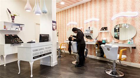Hair Salons The Difference Between Beauty Salons And Beauty Parlors