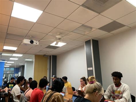 Undergraduate Senate develops athlete priority enrollment proposal