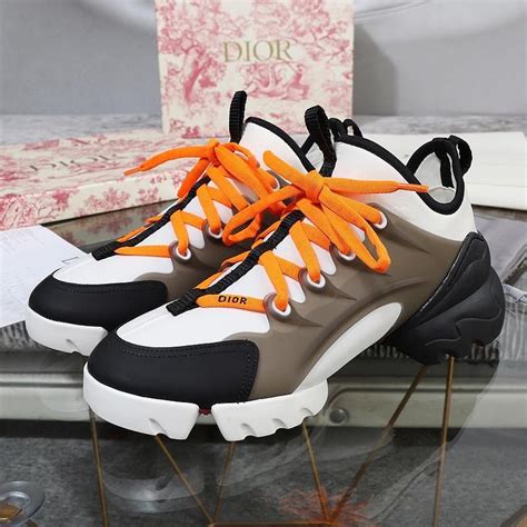 Shop new and gently used dior sneakers and save up to 90% at tradesy, the marketplace that makes designer resale easy. Christian Dior sneakers multicolored - THE KARTTELL - Look ...