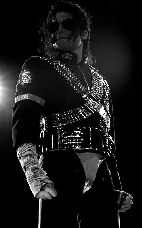 Michael Jackson Performing On Stage In Concert