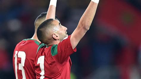En is ziyech toch niet een beetje boos op nederland? Ziyech leidt Marokko langs Servië | NOS