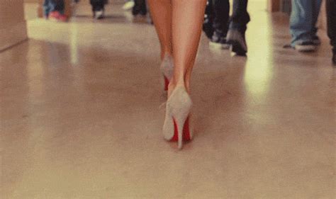 12 Things Women Do Every Day That Are Fearless Walking In High Heels Walking In Heels Heels