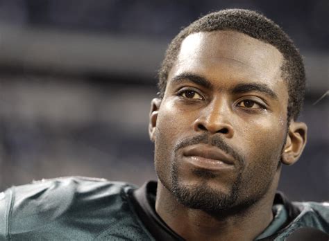 Michael Vick Signs 1 Year Deal With Eagles Cbs News