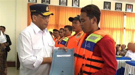 Inilah lowongan kerja batang terbaru di 2020. Pelabuhan Batang Loker - Kapal Pesiar Kembali Merapat di Pelabuhan Tanjung Emas ... : # ...