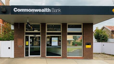 Find the nearest commonwealth bank sydney branches. Commonwealth Bank: Branch closures hitting customers ...