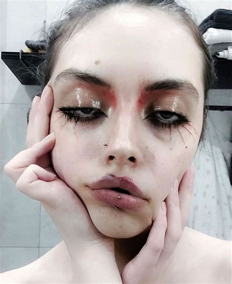Alt Makeup Eye Makeup Art Artistry Makeup Makeup Nails Beauty Makeup Weird Makeup Smudged