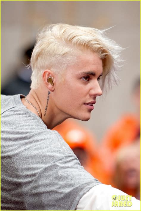 Justin Bieber Debuts Platinum Blonde Hair At Today Show Videos