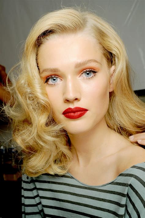 Click the image to open the full gallery: Toni Garrn photo 217 of 1642 pics, wallpaper - photo ...