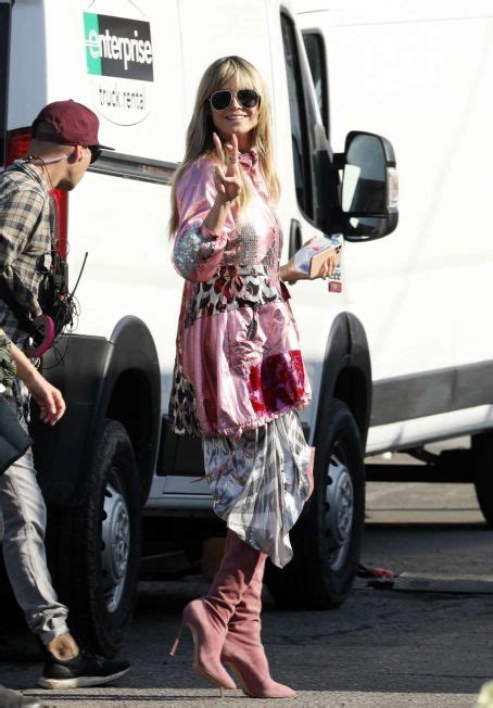 Keine gnade für weniger freizügige models. Heidi Klum - Heads to set off Germany's Next Topmodel in ...