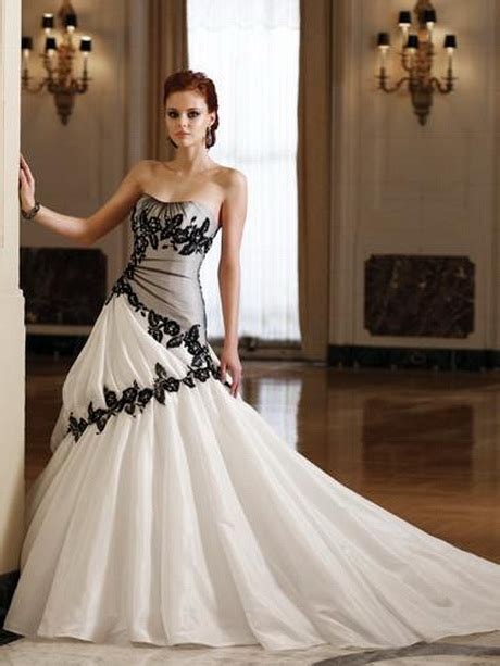 Here are 10 things to consider before you commit yourself to. Non traditional wedding dresses