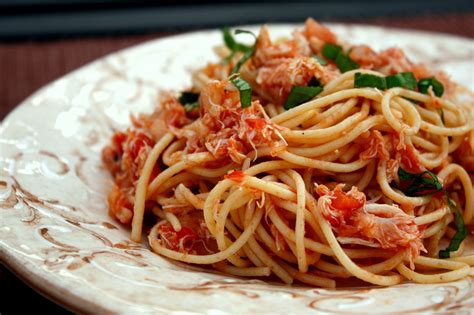Pasta With Fresh Crabmeat Tomato And Basil Our Italian Table