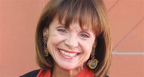 Valerie Harper S Body Measurements Including Height Weight Dress Size