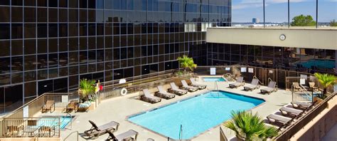 Lax Hotels Hilton Los Angeles Airport
