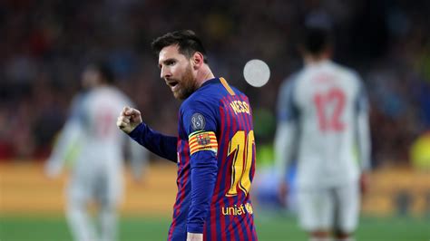 Lionel Messi Wins Uefa Best Striker Award Second In Uefa Best Player