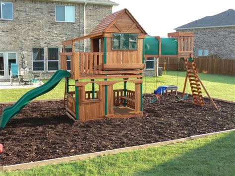 step  step   border  playground area