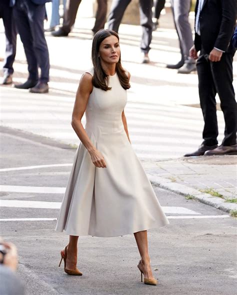 La Reina Letizia Lo Confirma Los Vestidos Blancos Son Sus Favoritos