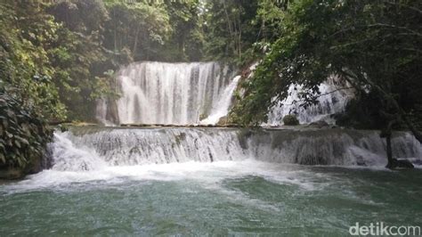 Cantik dan Populer, Ini Air Terjun Piala di Kota Luwuk