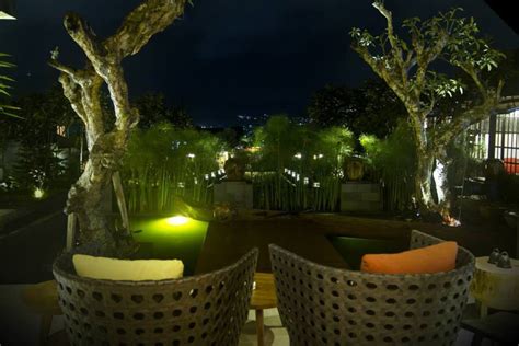 Modern Tropical Terrace D Green Villa Lembang Bandung Circle
