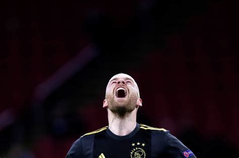 Sigue el partido entre roma y ajax en directo. Ajax kan balen na verlies in eigen huis tegen AS Roma | Trouw