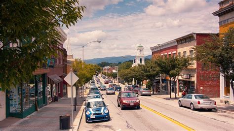 Great Small Towns In Virginias Blue Ridge Mountains Youtube
