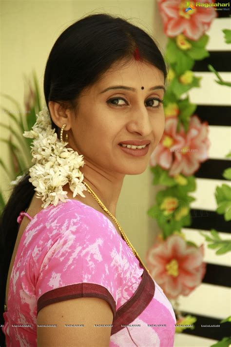 Meena Kumari Image 11 Tollywood Actress Gallerytelugu Actress Photos