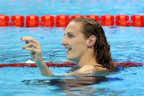 Hungarys Hosszu Shatters 400m Womens Im World Record Wins Gold
