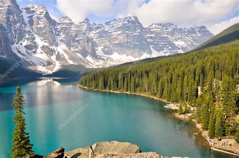 Moraine Lake Rocky Mountains Canada — Stock Photo © Naticastillog