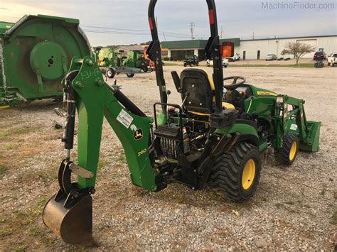 John Deere 1026r Utility Tractor Wloader And Backhoe Only 150 Hours