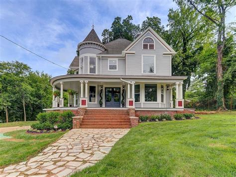 1899 Fixer Upper For Sale In Dayton Ohio — Captivating Houses