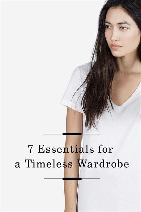 7 Essentials For A Timeless Wardrobe Mode
