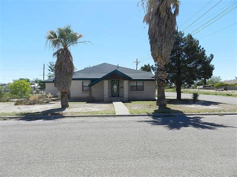 1600 N Young St Fort Stockton Tx 79735 Zillow