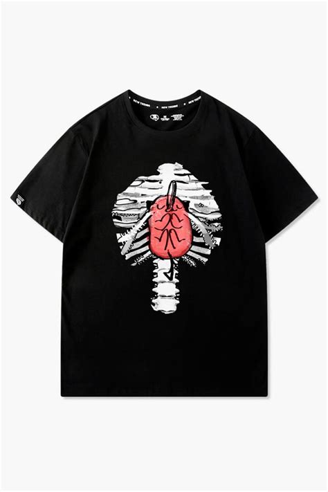 Pochita Heart Inside Ribcage T Shirt Chainsaw Man • Ac Shop Aesthetic