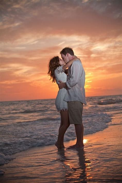 30 romantic beach engagement photo shoot ideas deer pearl flowers part 2